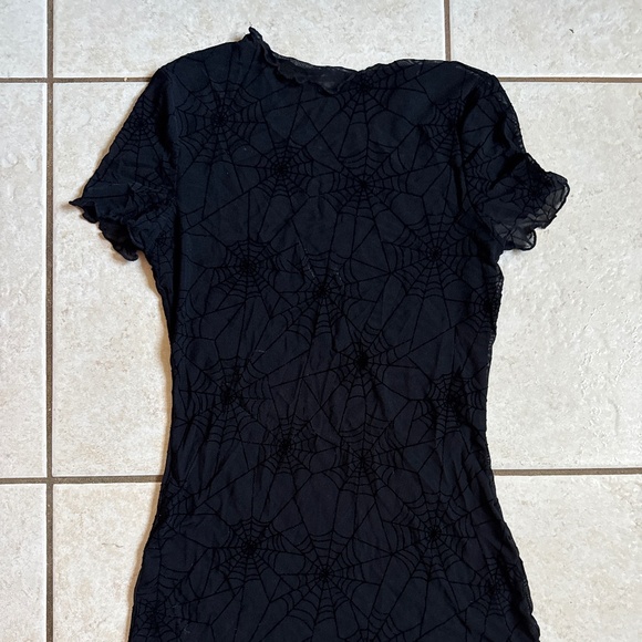Women’s top size md/lg sheer spiderweb - Picture 1 of 2